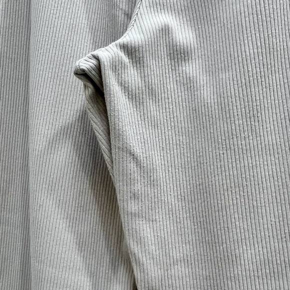 HEAD BEIGE RIBBED DRAWSTRING WIDE LEG CROPPED CAPRI PANTS - Picture 8 of 10